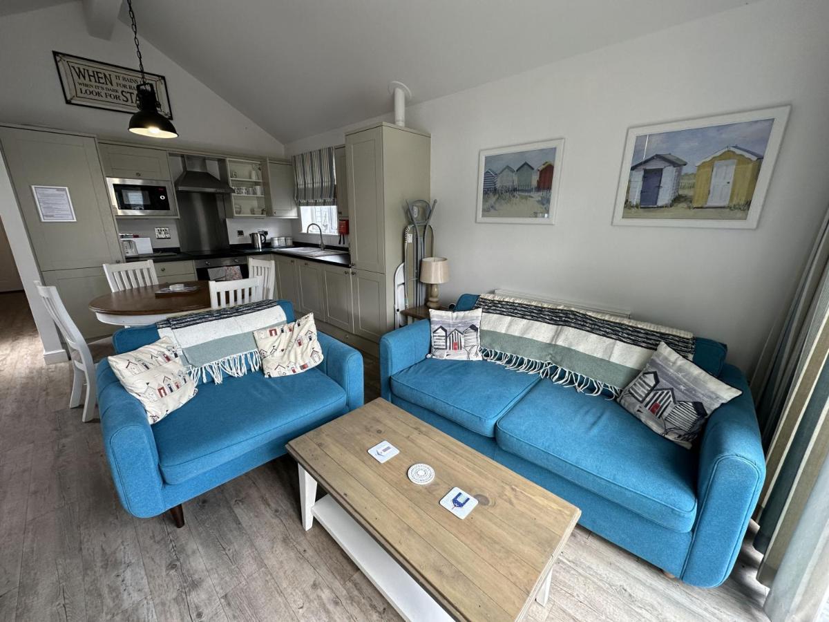 Azure Beach House Filey Exterior foto
